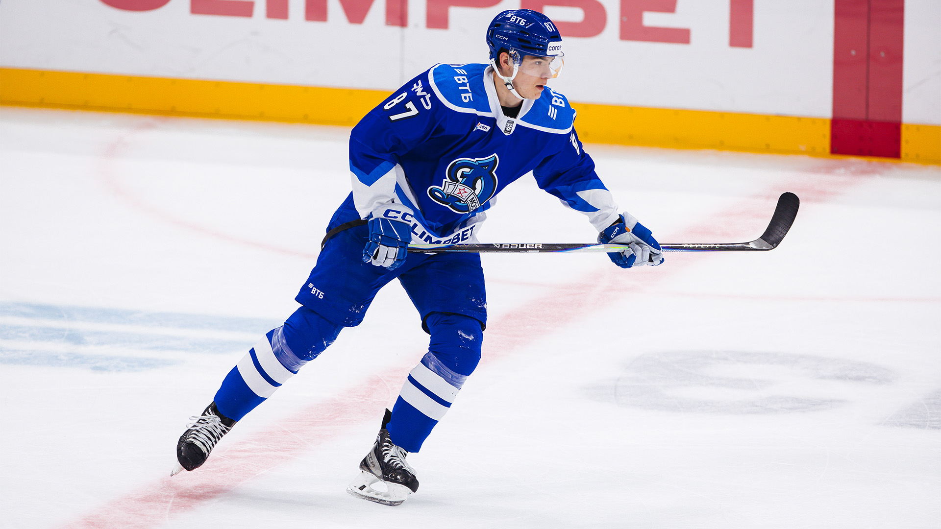 Егор Римашевский: «Елку на Новый год ставить надо — красиво же»