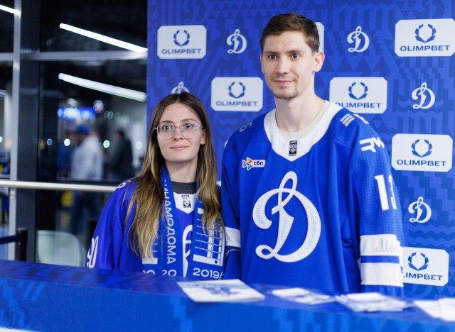 02.10.2025 Автограф-сессия Артема Михеева