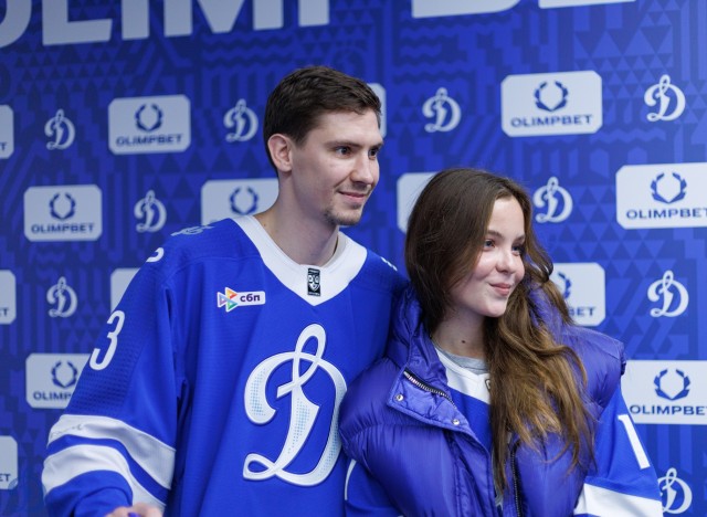 02.10.2025 Автограф-сессия Артема Михеева