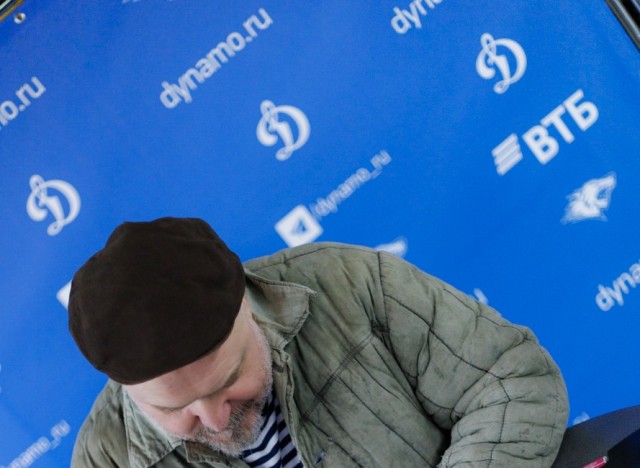 20.10.2025 Автограф-сессия Сергея Чихачева