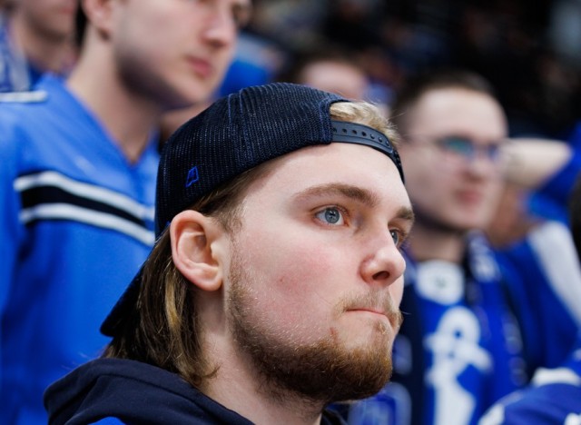 28.01.2026. Трибуны в лица