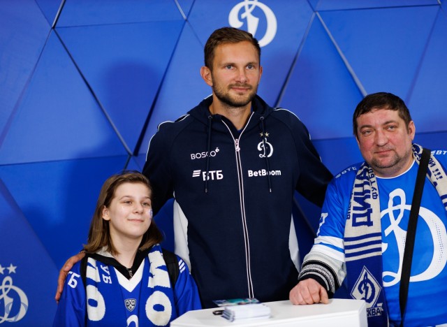 01.03.2026 Автограф-сессия Игоря Лещука