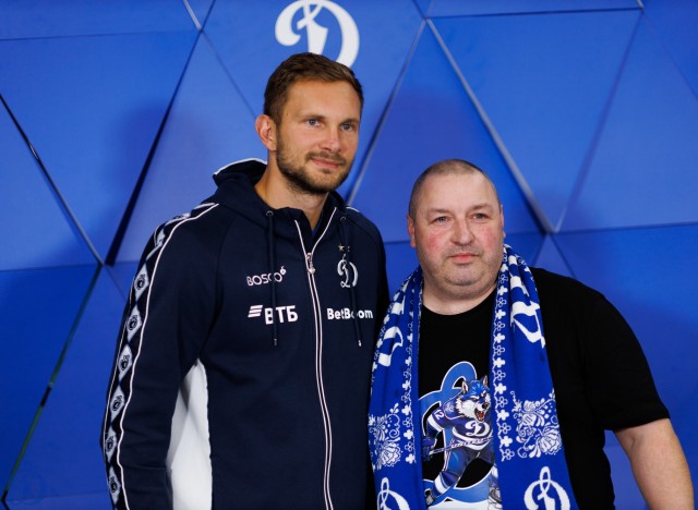 01.03.2026 Автограф-сессия Игоря Лещука