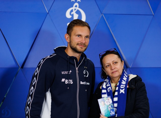 01.03.2026 Автограф-сессия Игоря Лещука