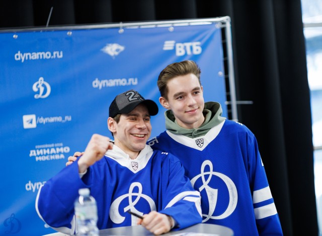 09.03.2026 Автограф-сессия Ильи Лейбина и Максима Пушненкова