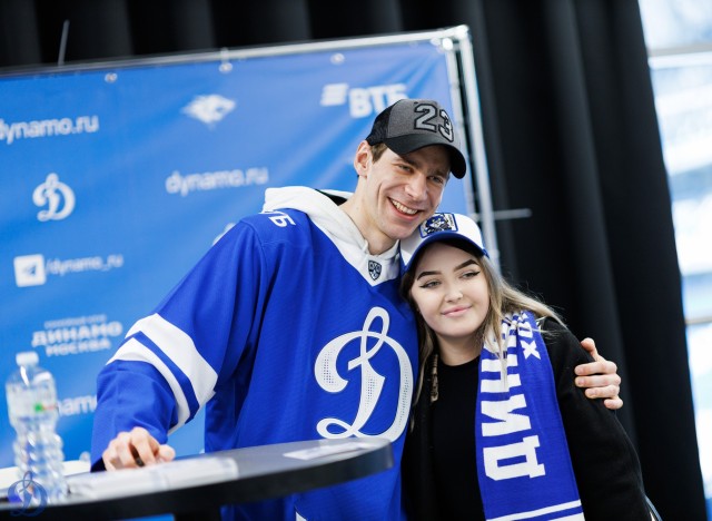 09.03.2026 Автограф-сессия Ильи Лейбина и Максима Пушненкова