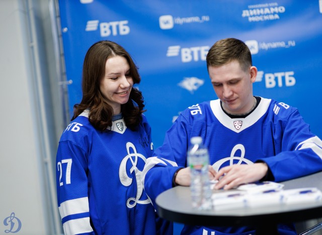 09.03.2026 Автограф-сессия Ильи Лейбина и Максима Пушненкова