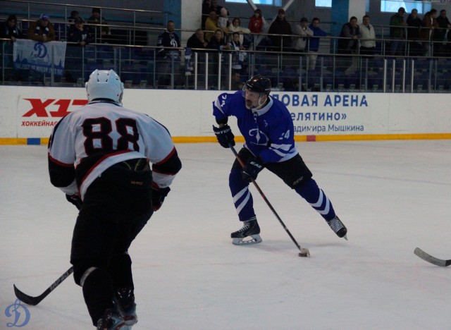 Открытие памятного монумента В.С.Мышкину и матч ветеранов