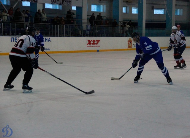 Открытие памятного монумента В.С.Мышкину и матч ветеранов