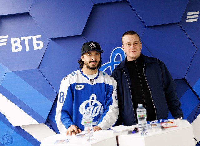 01.10.2026 Автограф-сессия Никиты Тертышного