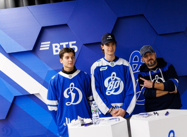 07.10.2026. Автограф-сессия Егора Римашевского