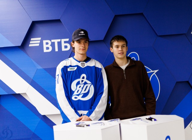 07.10.2026. Автограф-сессия Егора Римашевского